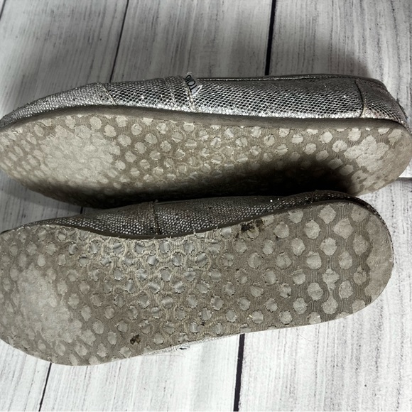 Women’s silver glitter Toms - Picture 6 of 7